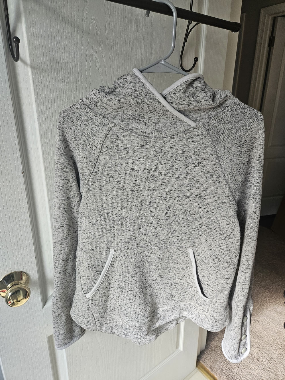 Champion Women's Light Heather Gray Pullover Hoodie